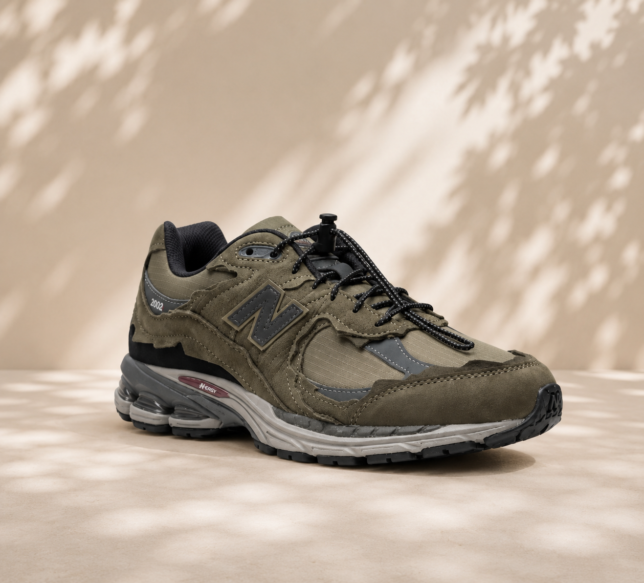 New balance 2002R