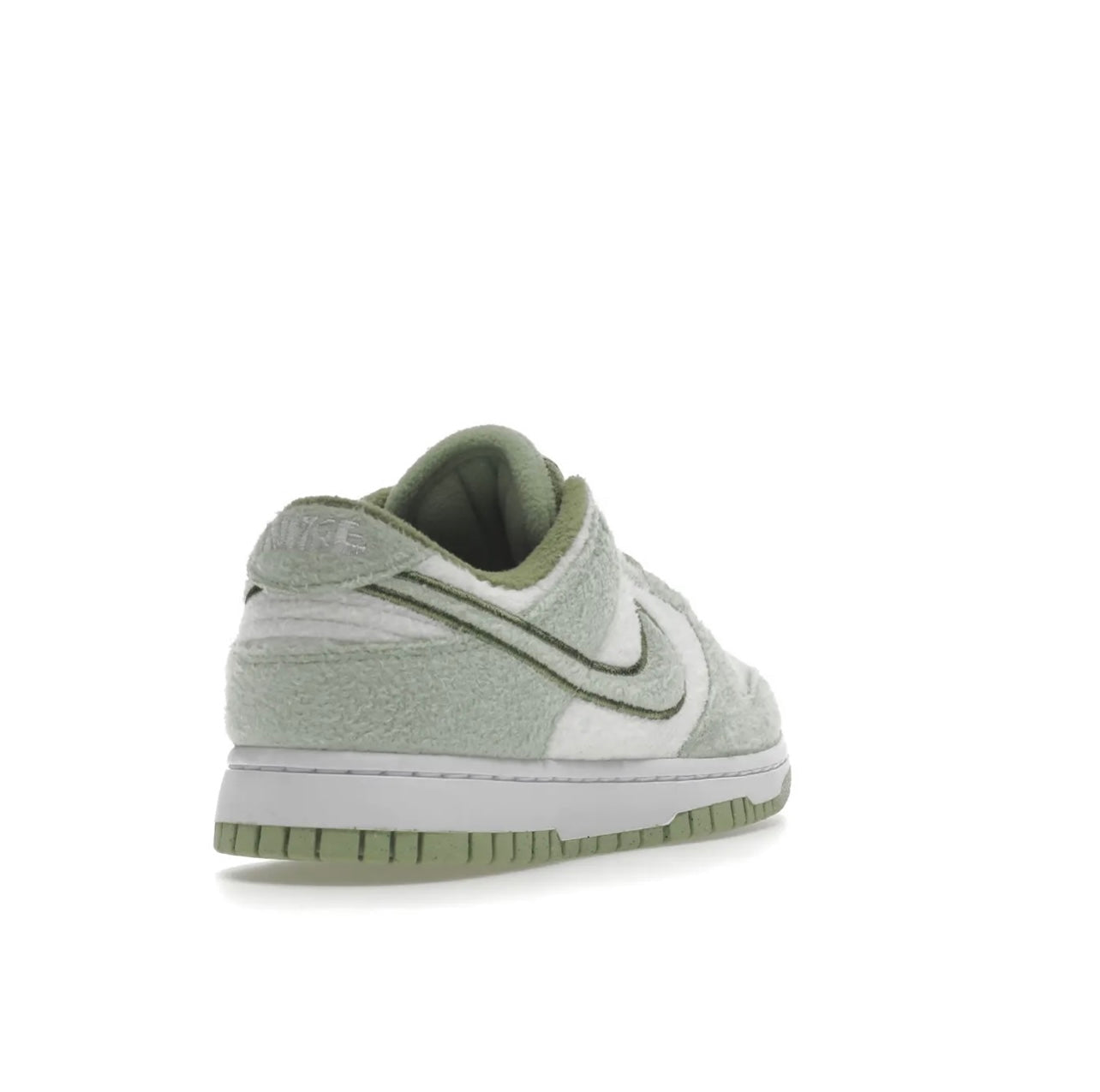 Nike Dunk Low SE Fleece Pack Sneakers Honeydew