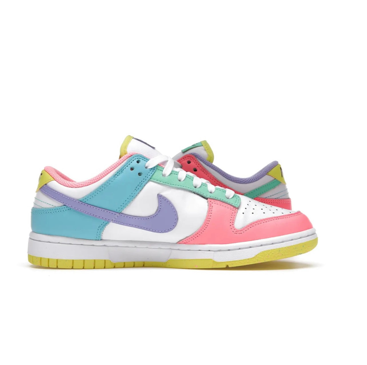 Nike Dunk Low SE Easter Candy Unisex Sneakers