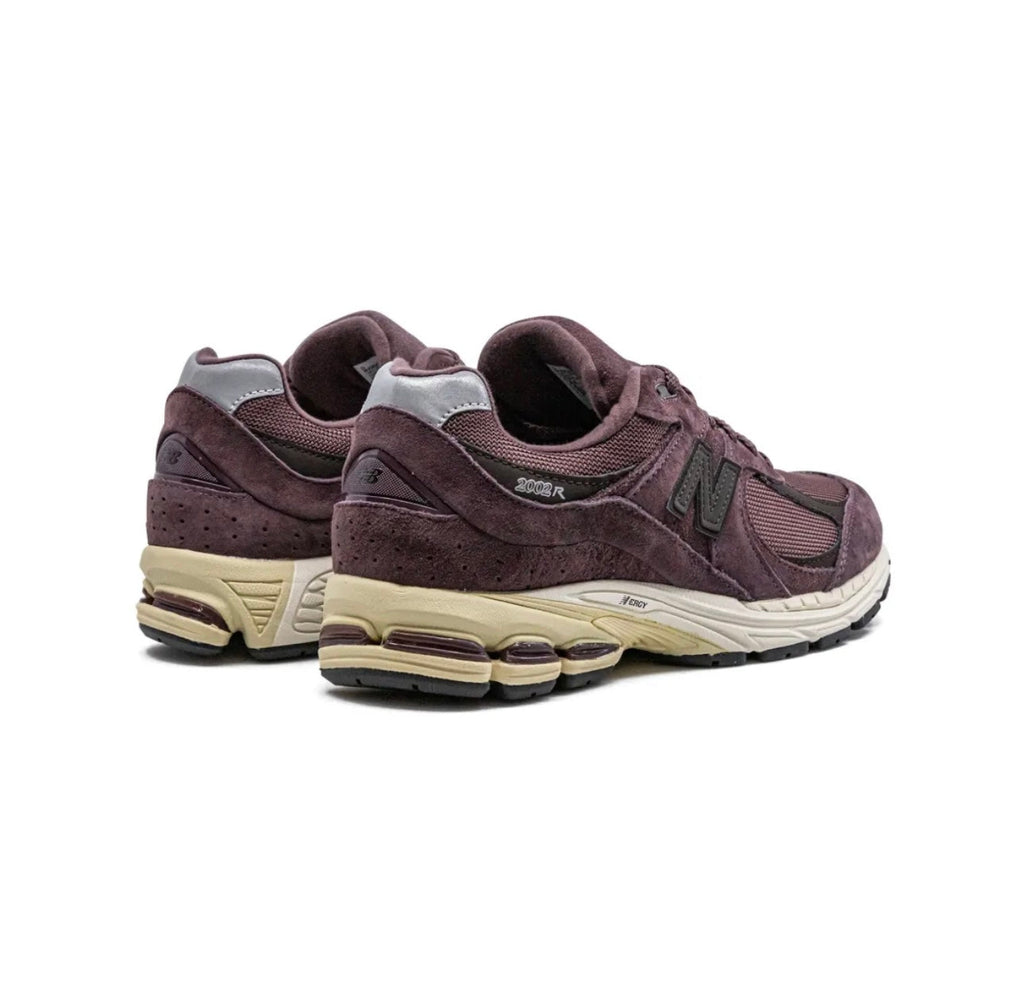 New Balance 2002R Unisex Performance Lifestyle Sneakers Beetroot