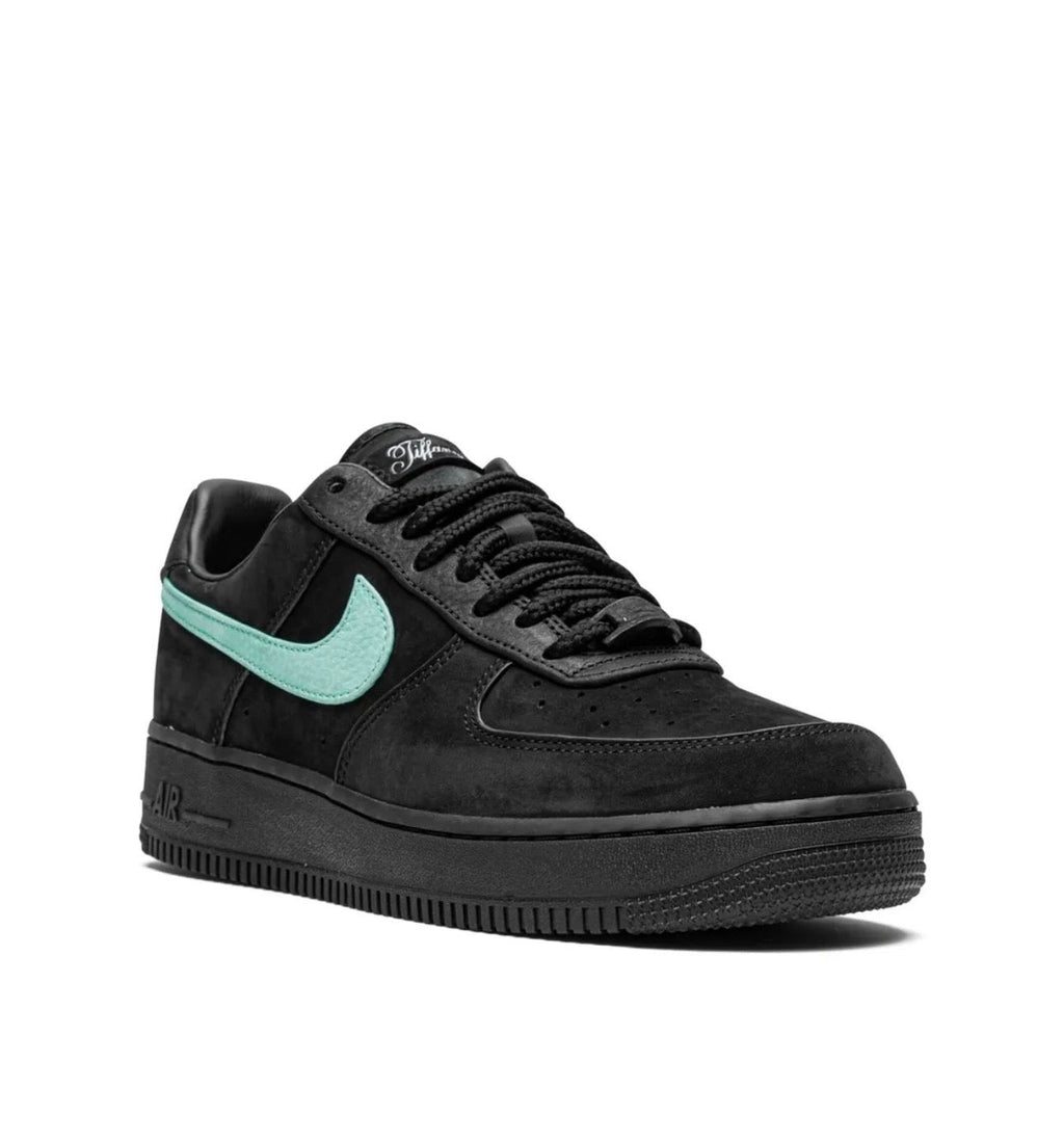 Nike Air Force 1 x Tiffany Low Top Sneakers