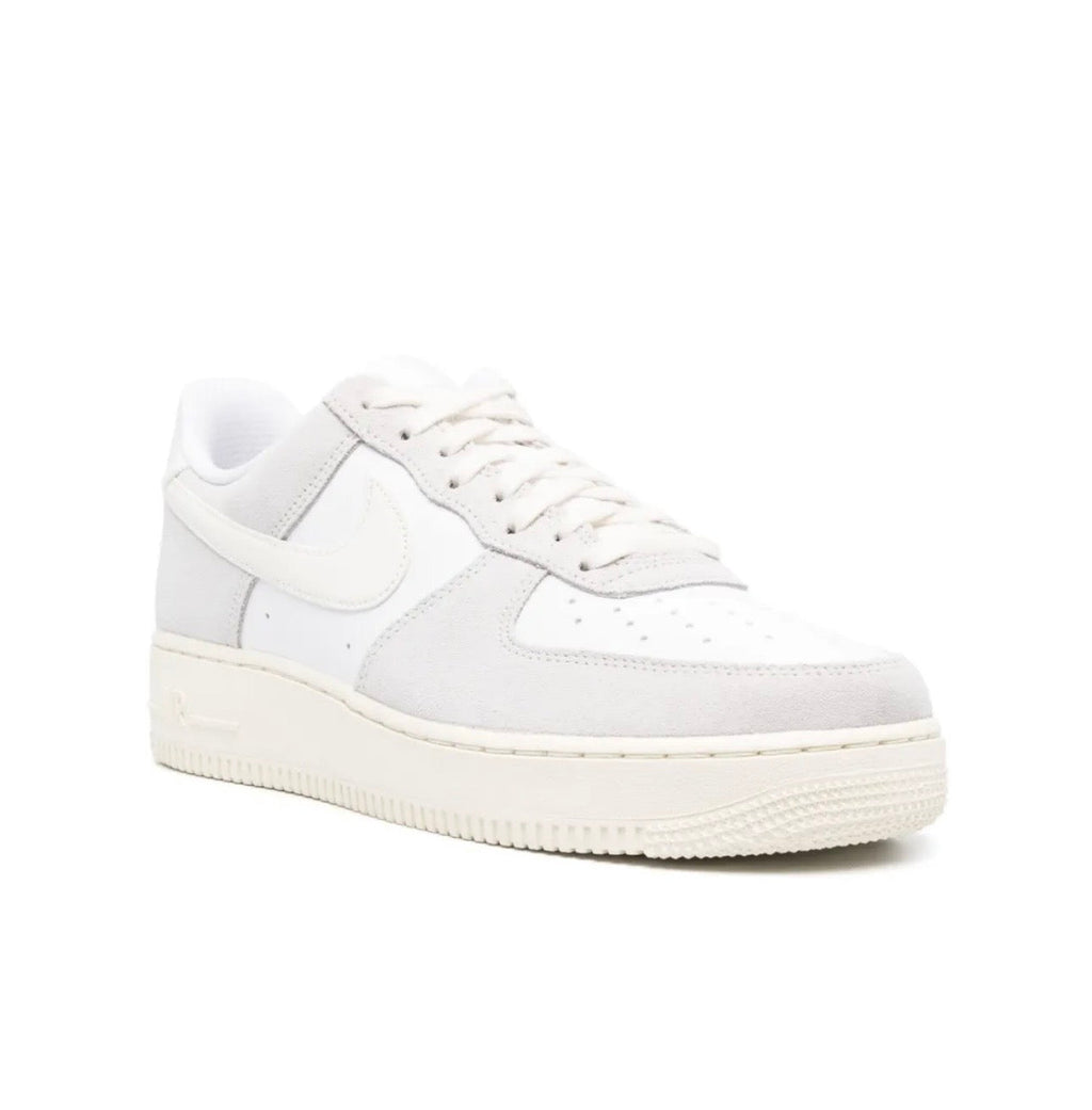 Nike Air Force 1 Sneakers Grey Low-Top Performance Footwear