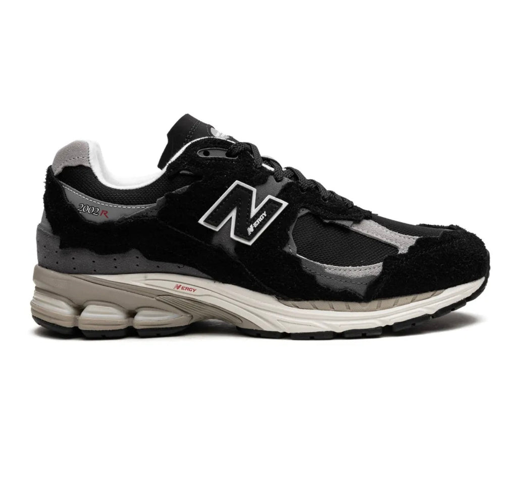 New Balance 2002R Protraction Pack Black Lifestyle Sneakers