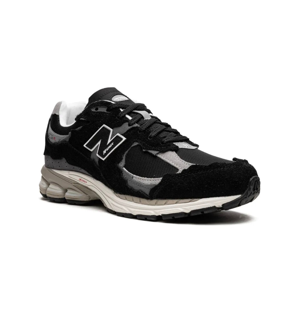 New Balance 2002R Protraction Pack Black Lifestyle Sneakers