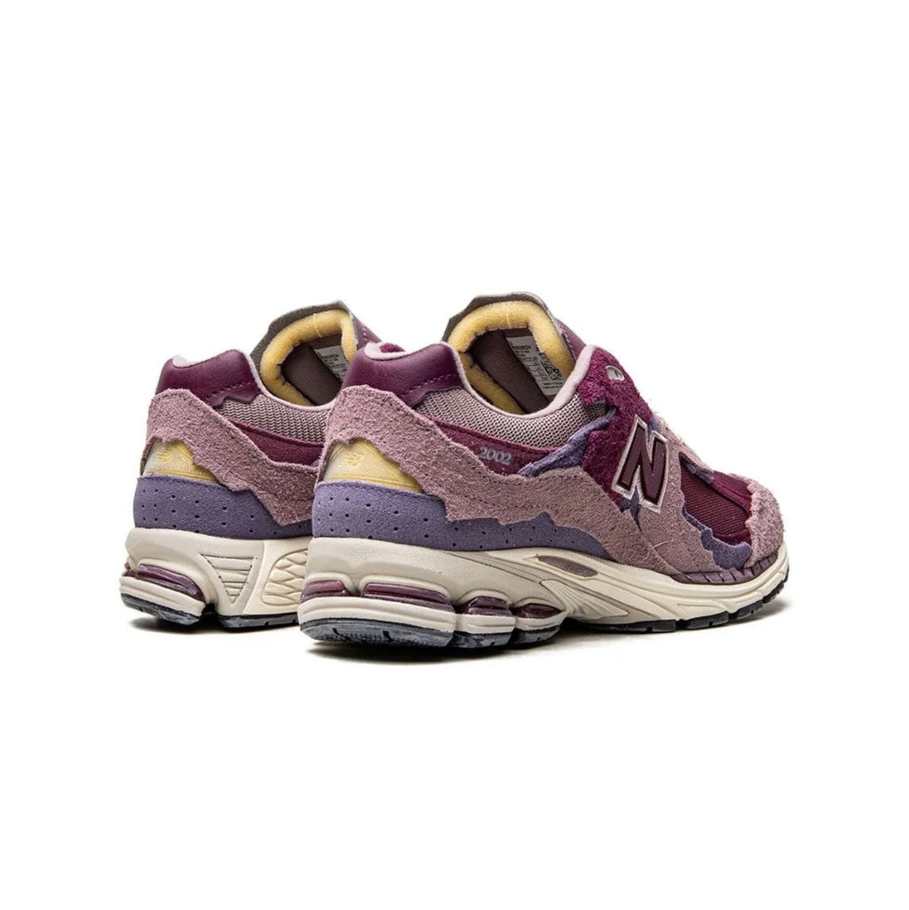 New Balance 2002R Protection Pack Lifestyle Sneakers Violet