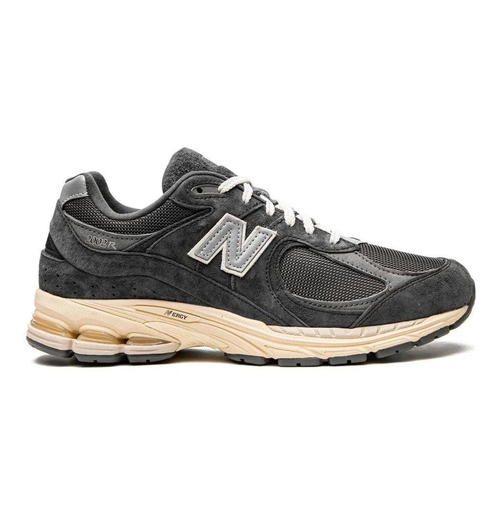 New Balance 2002R Sneakers Dark Gray